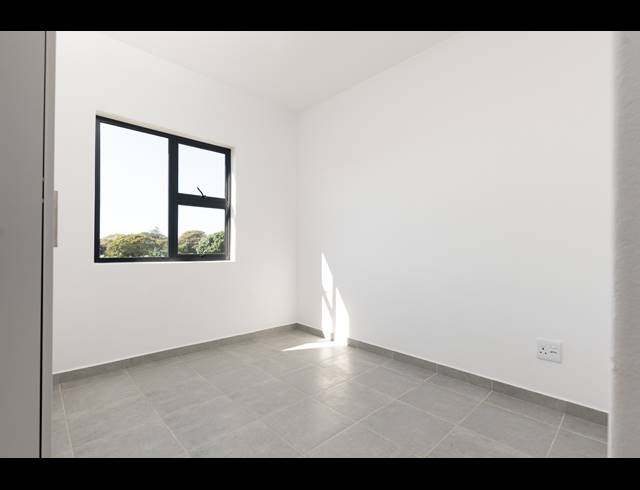1 BEDROOM APARTMENT FOR SALE IN SHEFFIELD BEACH